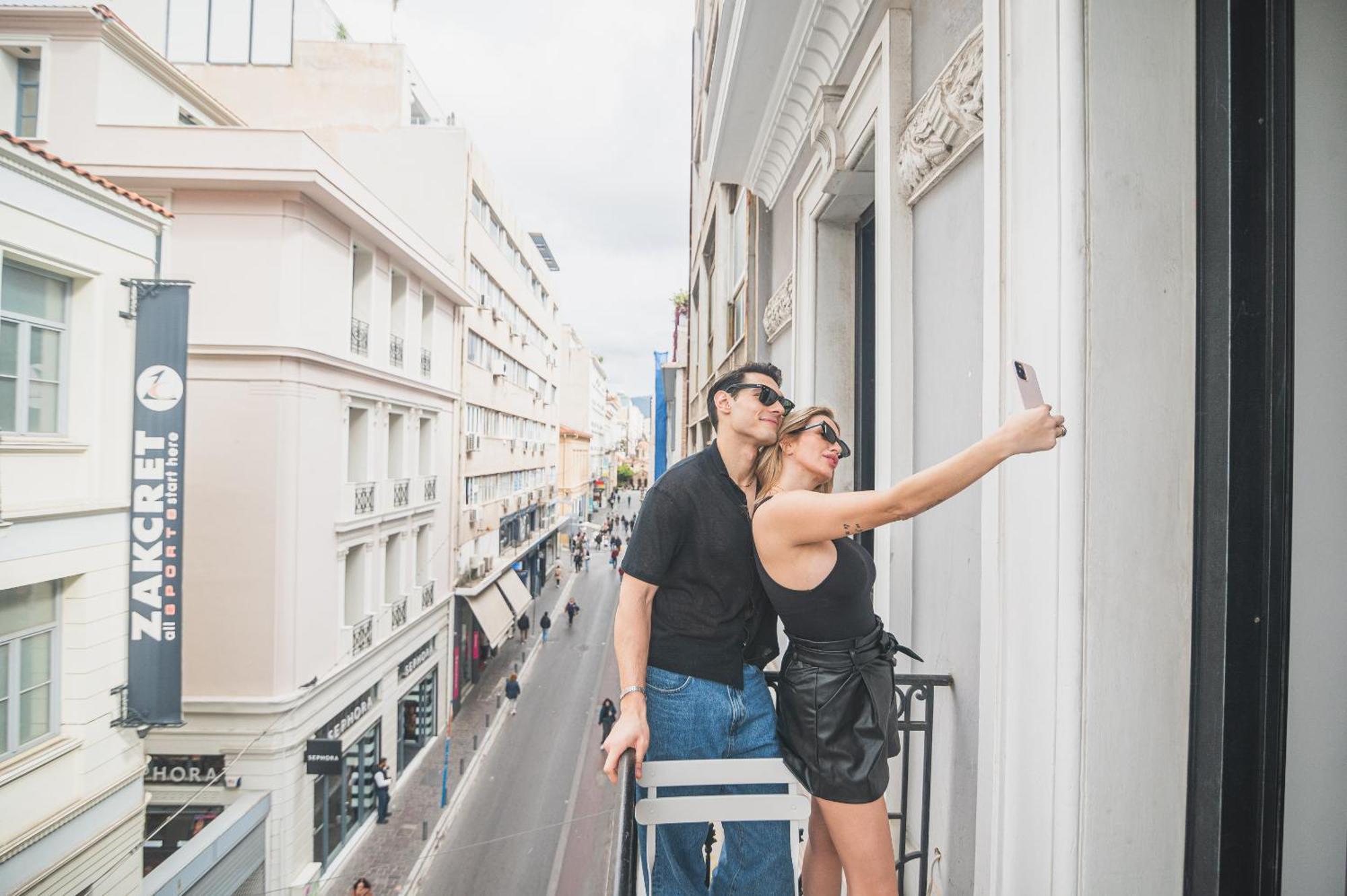 Downtown Suites By Athens Tower Bagian luar foto
